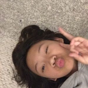 Meet your Posher, Jade